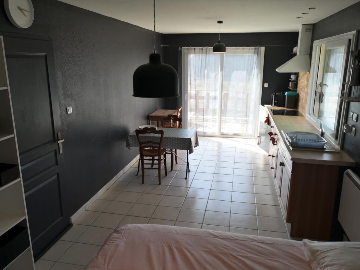 Chambre Meublee Avec Vue Panoramique A Perigueux Sanilhac  エクステリア 写真