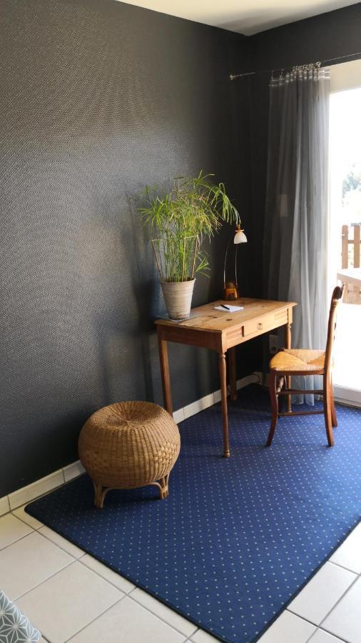 Chambre Meublee Avec Vue Panoramique A Perigueux Sanilhac  エクステリア 写真